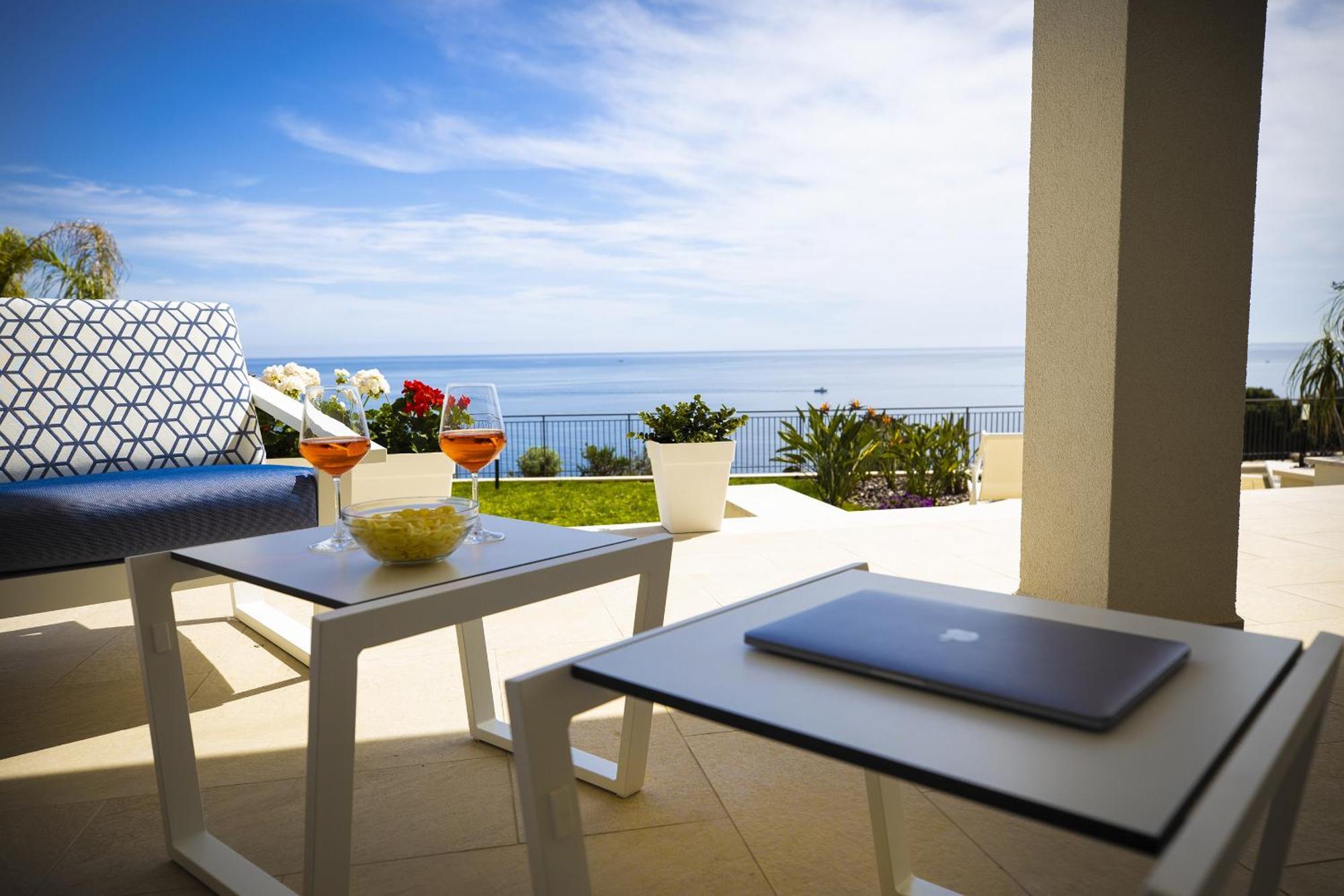 Kafara Resort- Villas And Pool By Lisca Bianca Rental 산타플라비아 객실 사진